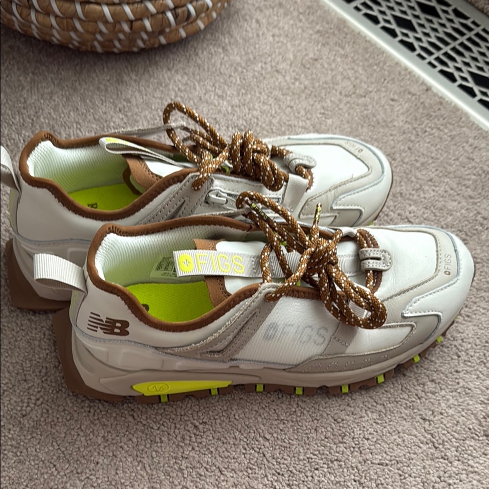 BRAND NEW New Balance x FIGS Unisex Sneakers White/Brown, Men size 9 /Women 10.5